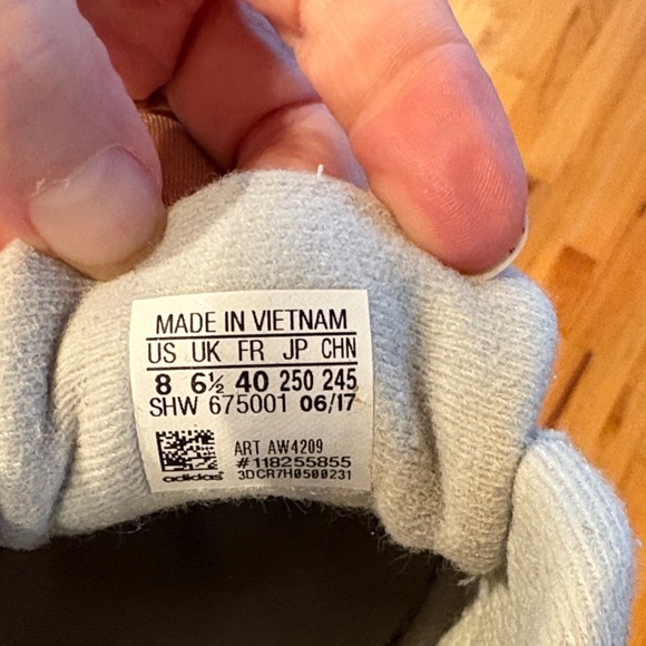 Adidas Light  Gray Women’s Suede Sneakers Size 8 - Picture 7 of 7